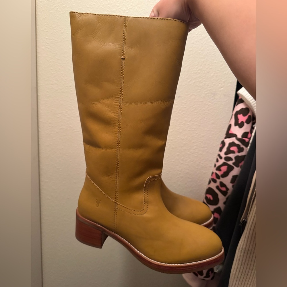 FRYE Camryn boots